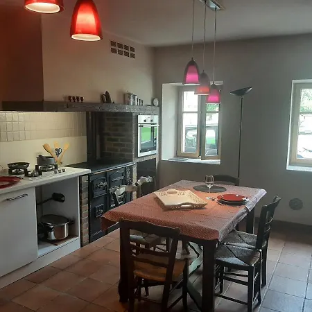 La Maison D'albert Et Julia à 12 Mn Du Futuroscope Casa vacanze *