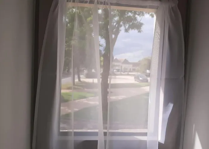 La Maison D'albert Et Julia A 12 Mn Du Futuroscope *