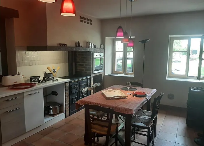 La Maison D'albert Et Julia A 12 Mn Du Futuroscope Сasa de vacaciones *